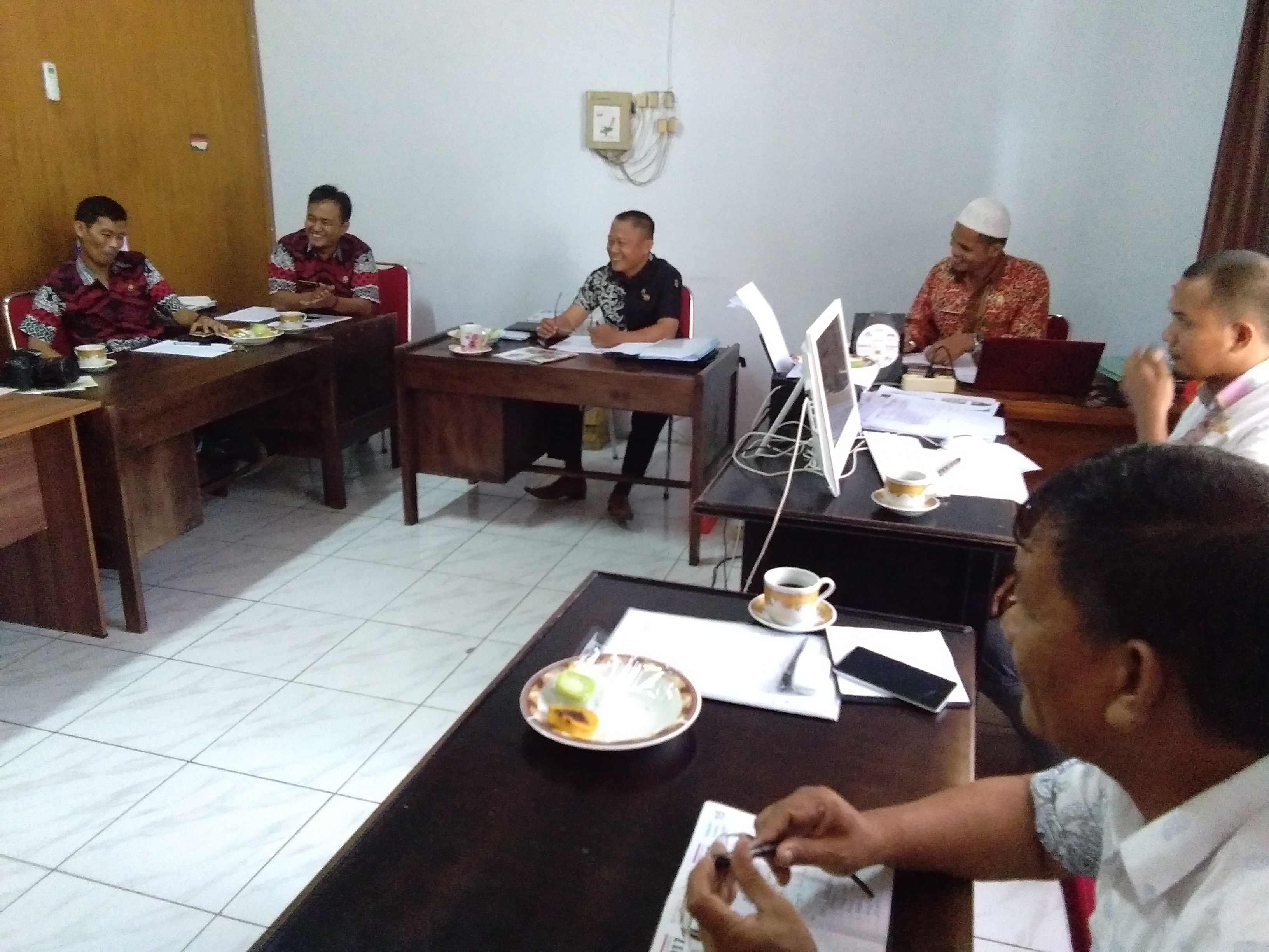 Dewan Redaksi Media Litbang Kabupaten Luwu Utara Gelar Rapat Perdana